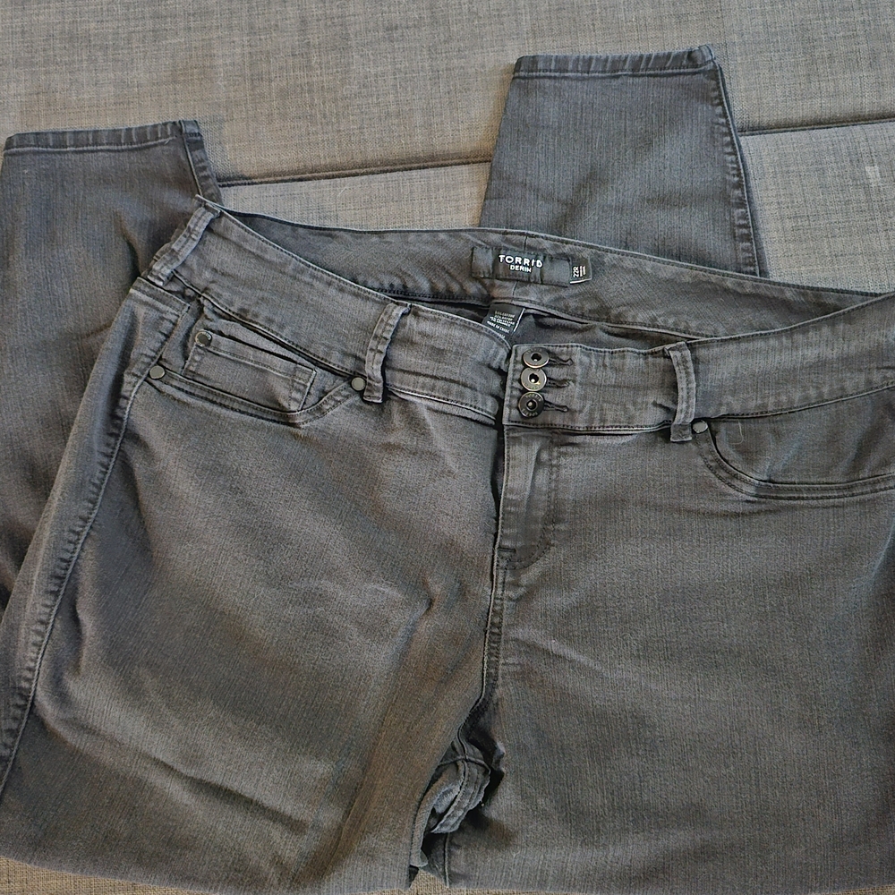 Torrid Women's Black Skinny Jeans - Size 22R